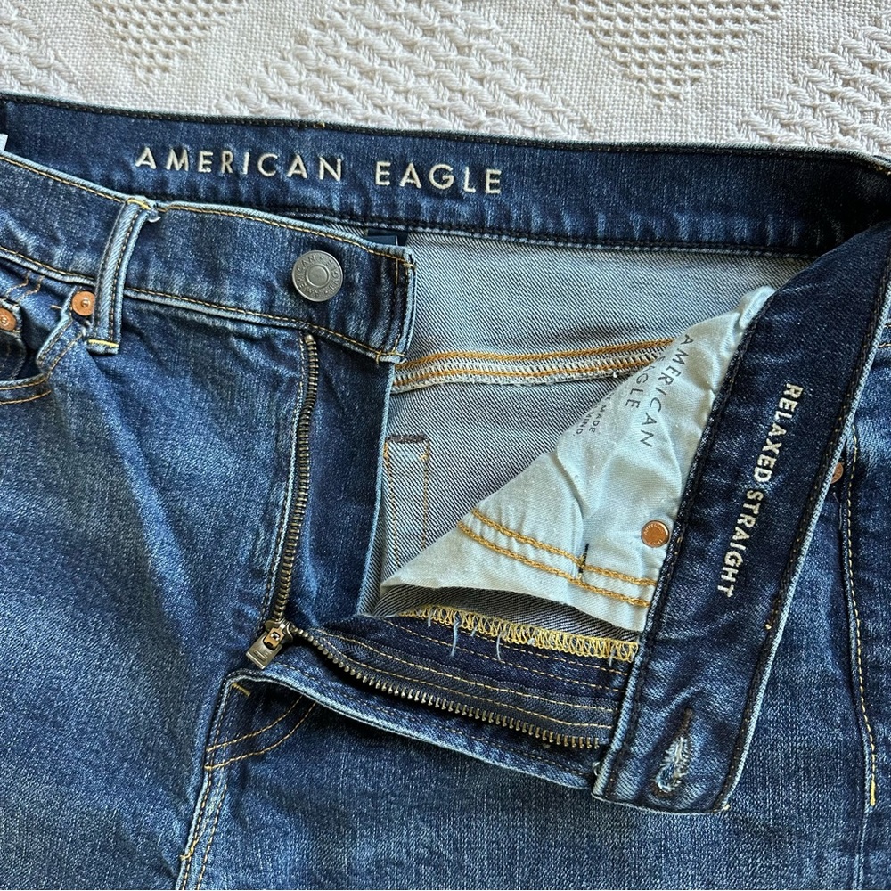 American Eagle Relaxed Distressed Straight Leg Men’s Jeans 32x30-Whiskered Faded - Picture 6 of 10